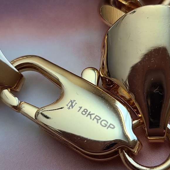 18K Rolled Gold Bracelet - Picture 4 of 8